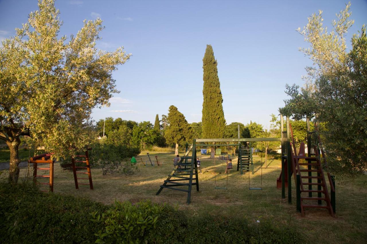 Casa Rustica Lägenhet Buici  Exteriör bild