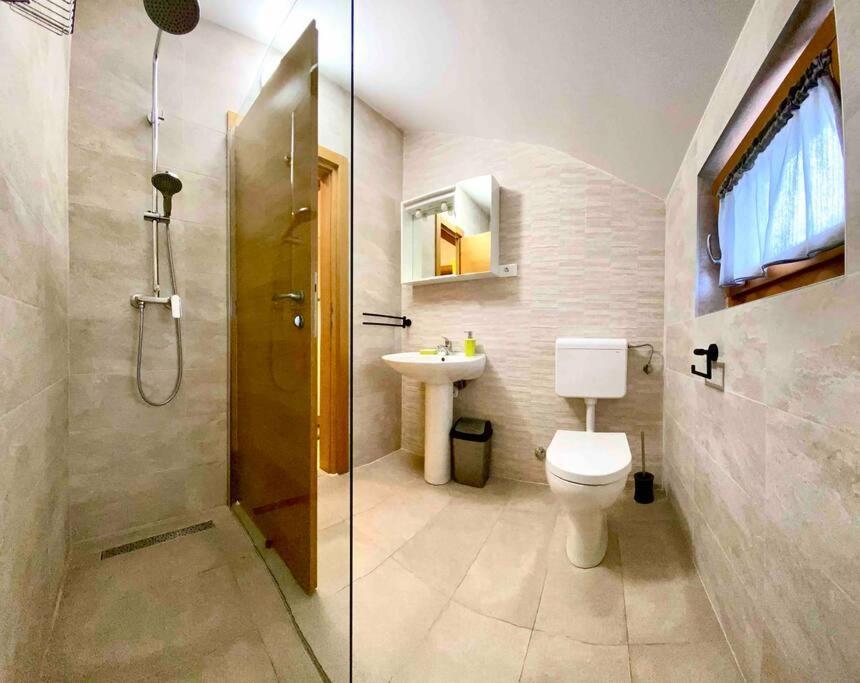 Casa Rustica Lägenhet Buici  Exteriör bild
