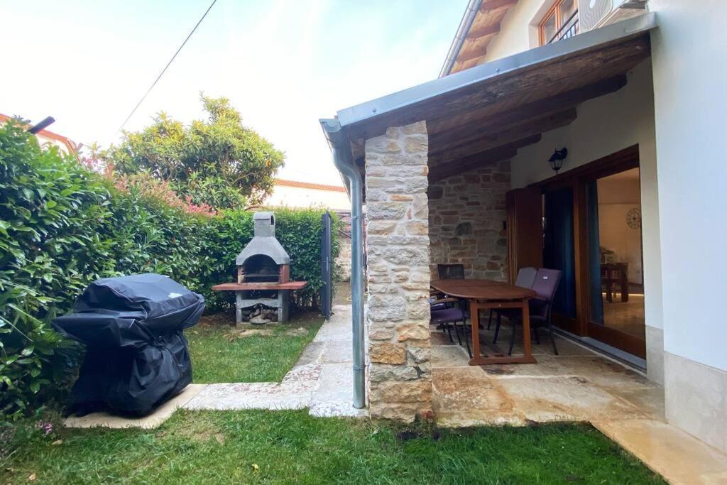 Casa Rustica Lägenhet Buici  Exteriör bild